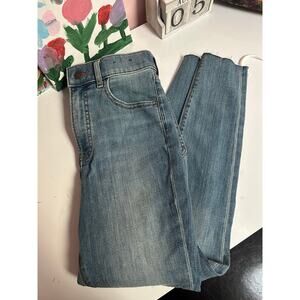 Express Cropped Skinny High Rise *size 2R*